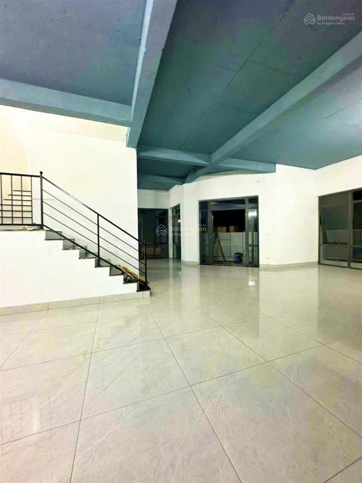Cho thuê lô góc biệt thự thanh bình  nguyễn cảnh dị, dt 180m, 5 tầng 1 tum, có thang máy