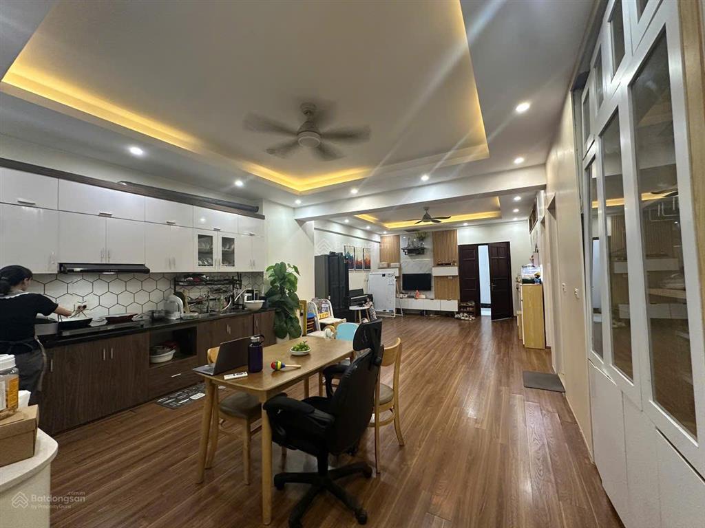 Cần bán nhanh căn hộ chung cư ct6 khu đô thị văn khê