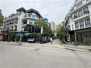 Biệt thự phùng khoangtrung văn 150m*7m mt*5 tầng31 tỷ sát hồ điều hoà