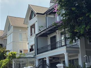 Biệt thự phùng khoangtrung văn 150m*7m mt*5 tầng31.5 tỷ sát hồ điều hoà