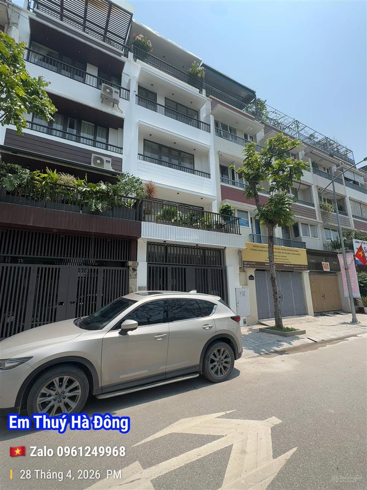 Liền kề an hưng ngộp bank 18 tỷ 83m view hồ và công viên