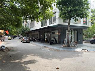 Giảm 50% cắt lỗ hơn 11 tỷ bán gấp căn góc xa la 65m 3 mặt tiền kinh doanh sát chợ