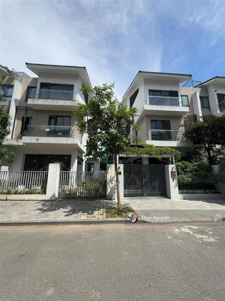 Biệt thự rẻ nhất an vượng 24 tỷ  dương nội 165m2 sổ chuẩn không lỗi cần bán gấp sát hồ thiên văn