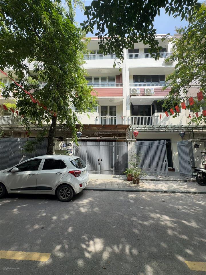 Liền kề an hưng ngộp bank 18 tỷ 83m, view hồ ô thang máy hoàn thiện đẹp