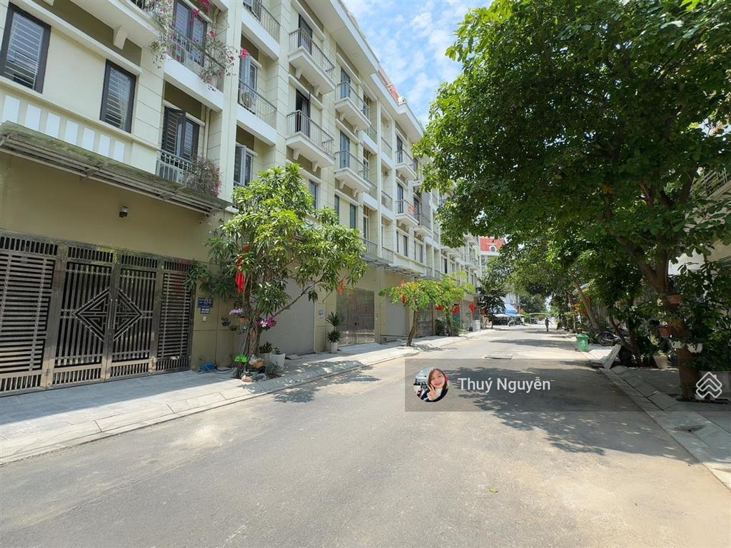 12,5 tỷ liền kề phú lương bán gấp 63m2, 5 tầng full nội thất