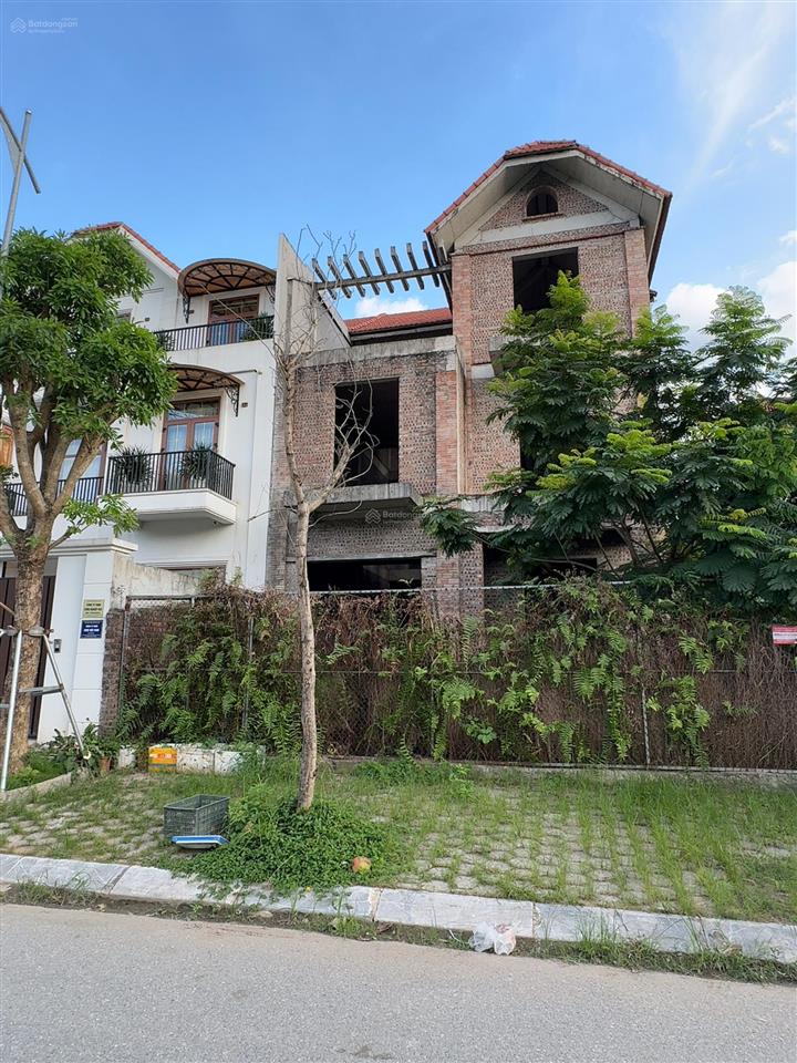 40 tỷ biệt thự view trực diện vườn hồng phú lương 240m²  12m mặt nhà thô