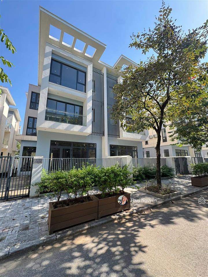 Ngộp bank 25 tỷ biệt thự an quý 198m2 view vườn hoa cần bán ngay