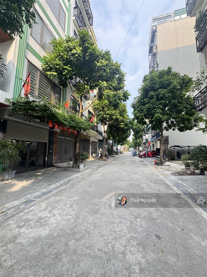 10.5 tỷ nhà dịch vụ kiến hưng  mậu lương 50m full nội thất view công viên