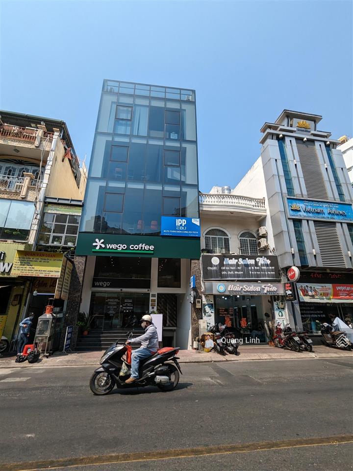 Mặt tiền lý tự trọng  bến thành  8x21m  hđt 180 triệu/tháng  giá 100 tỷ