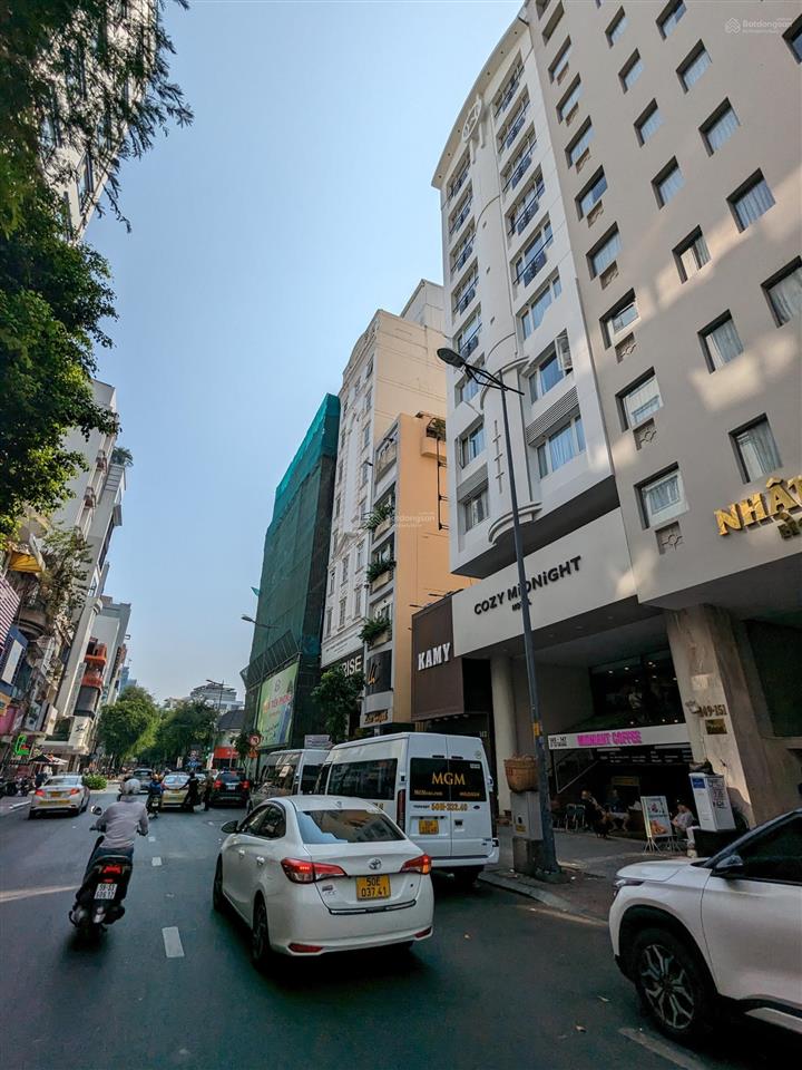 Bán nhà mặt tiền quận 3, đường phạm ngọc thạch, 9.5x19m, 9 tầng, hđt 6 tỷ còn 5 năm, giá 140 tỷ