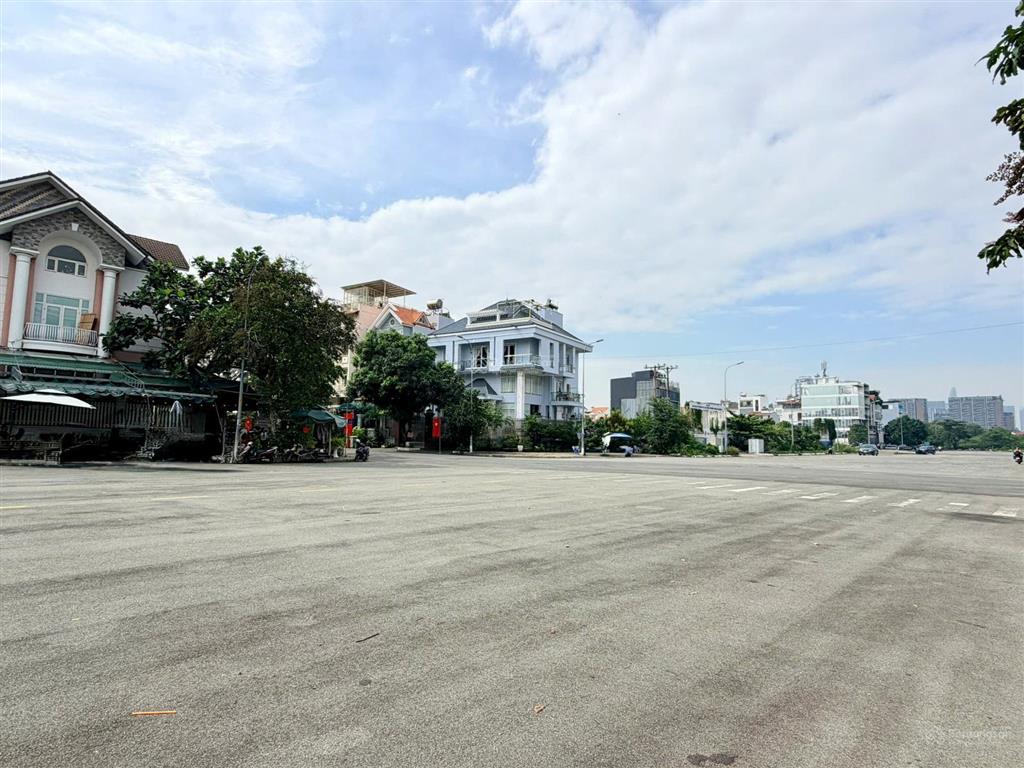 Bán nhà mặt tiền đường số 39 và đường số 38 trần não  594,3m2  biệt thự xây mới 3 tầng  102 tỷ