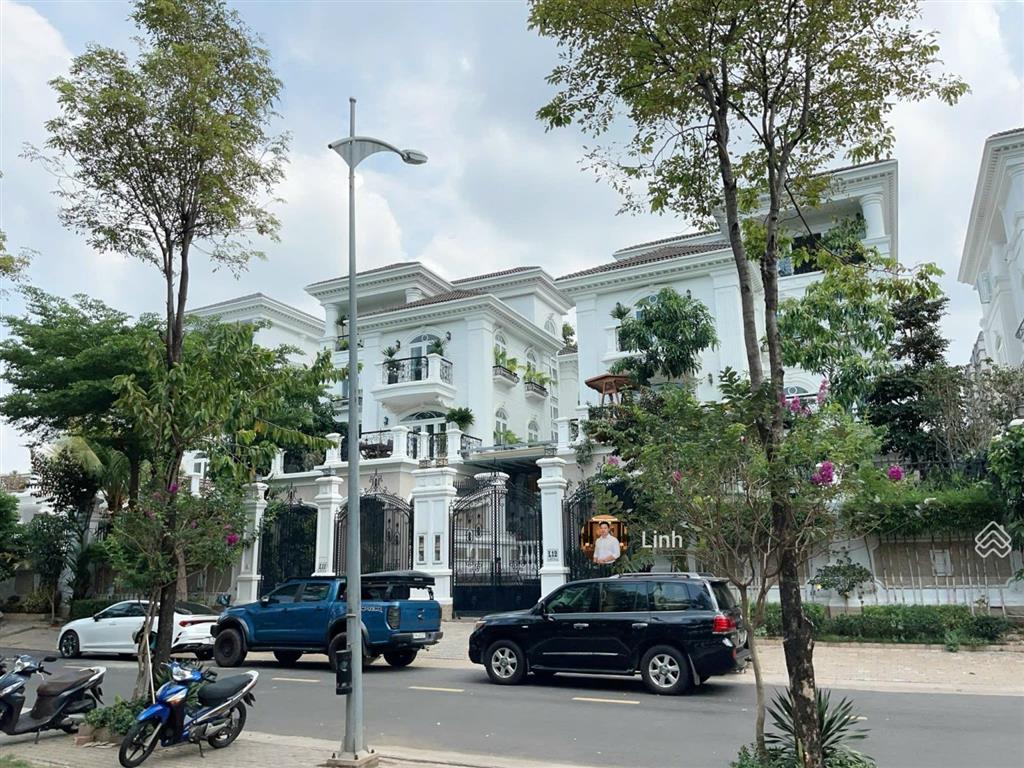 Bán nhà mặt tiền cityland 99 nguyễn thị thập  15x25m  hầm 4 tầng  1000m2 sàn  75 tỷ