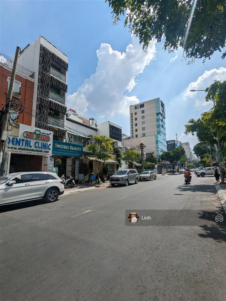 Bán nhà góc 2 mặt tiền phan đăng lưu  8x20m  hầm 7 tầng  250 triệu/tháng  giá 50 tỷ
