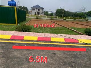 Cần tiền mua chung cư cho con nên tôi cắt bán 100m2 mặt tiền 6.5m tại phú cát ngay ql21 hà nội