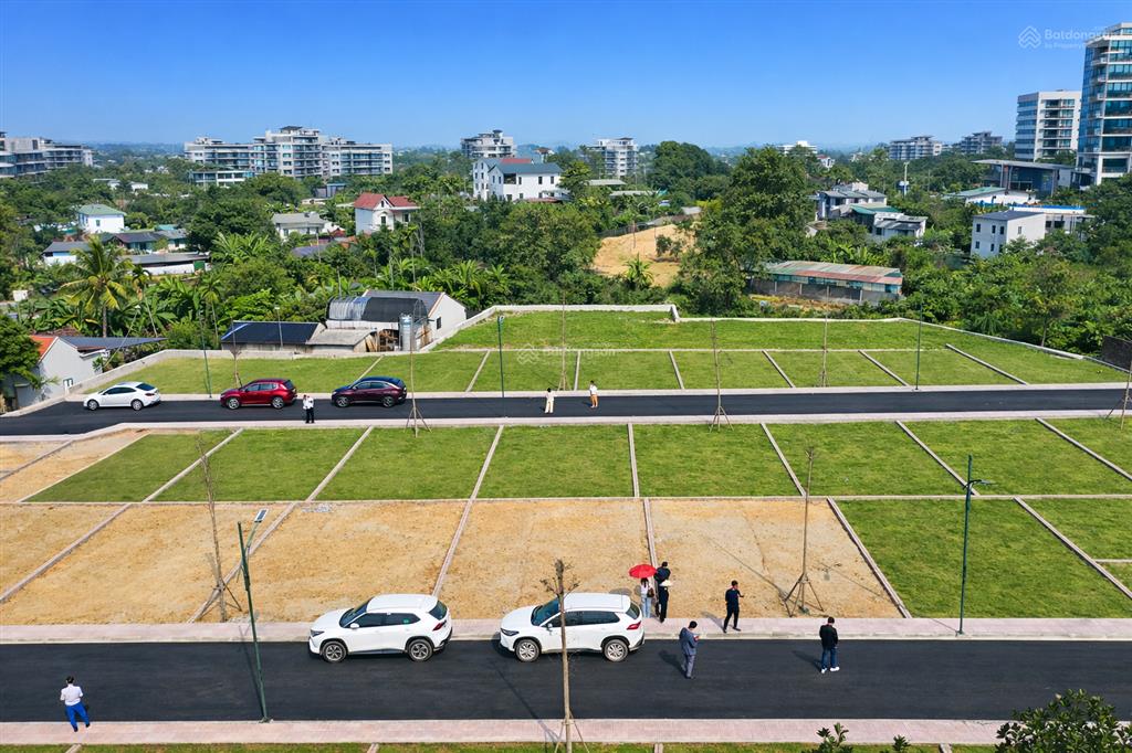 Tôi cần bán lô góc 102m2 mặt tiền 6m chuẩn đẹp, đất ở đô thị bán rẻ hơn thị trường trường 200tr