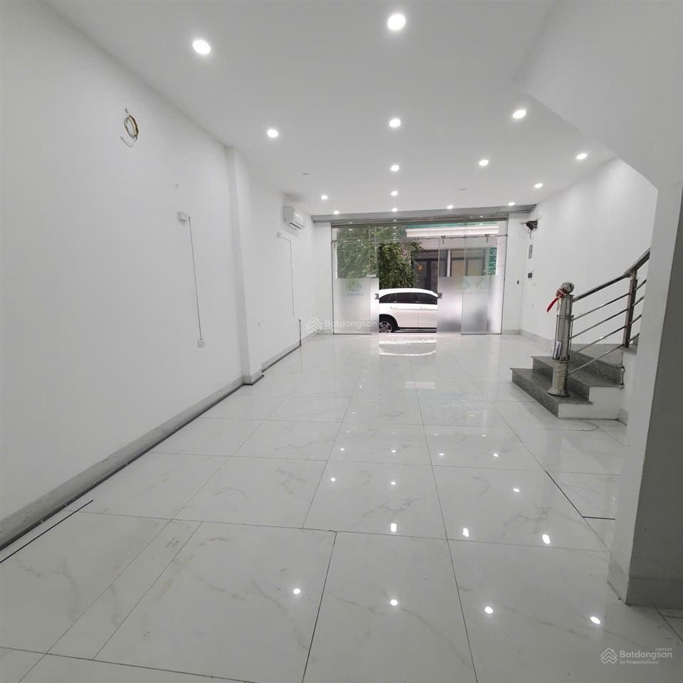 Cho thuê nhà mới khu 90 nguyễn tuân, thanh xuân dt 75m2x5 tầng mặt tiền 5,5m giá rẻ.