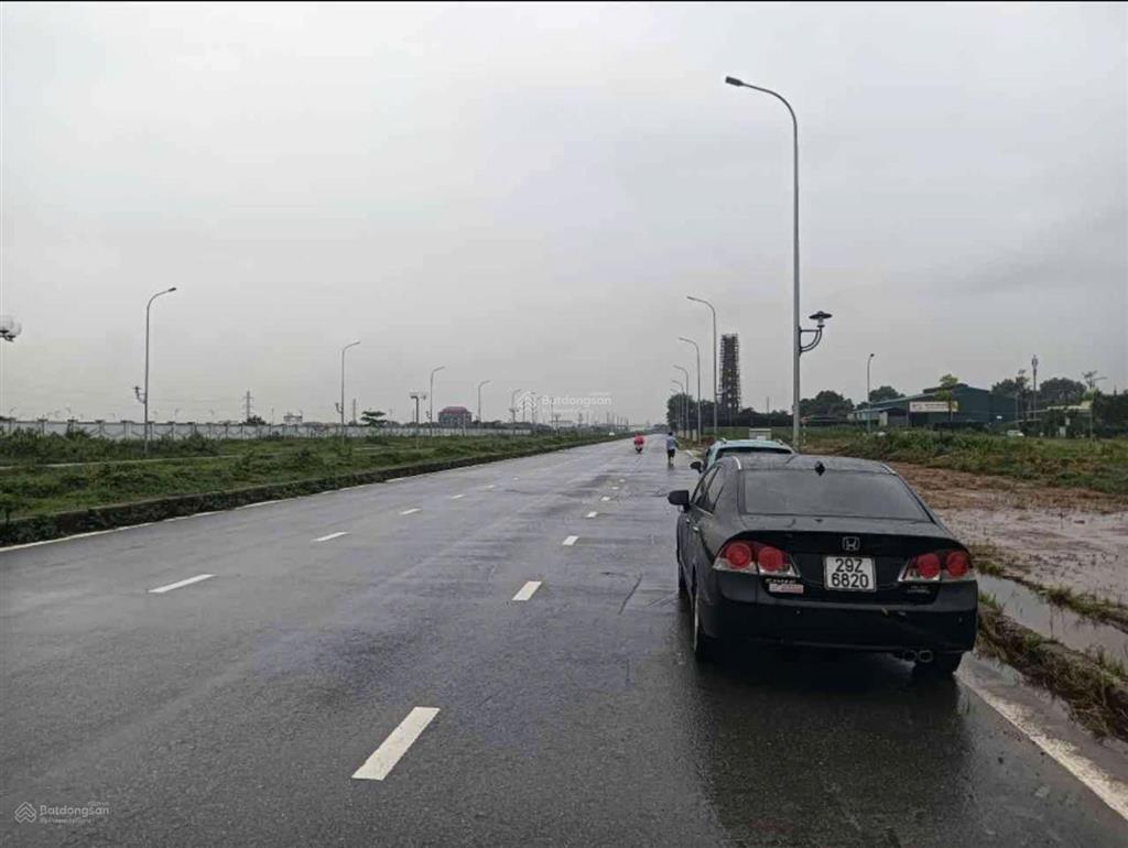 Cần thanh khoản 117m, mặt tiền 6,5m, vuông như bánh chưng, gần hồ, gần bến xe bus