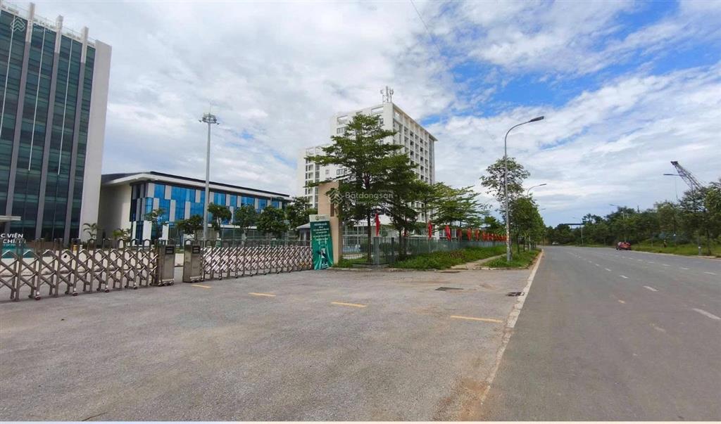 Chính chủ gửi bán lô đất trung tâm xuân khanh sơn tây