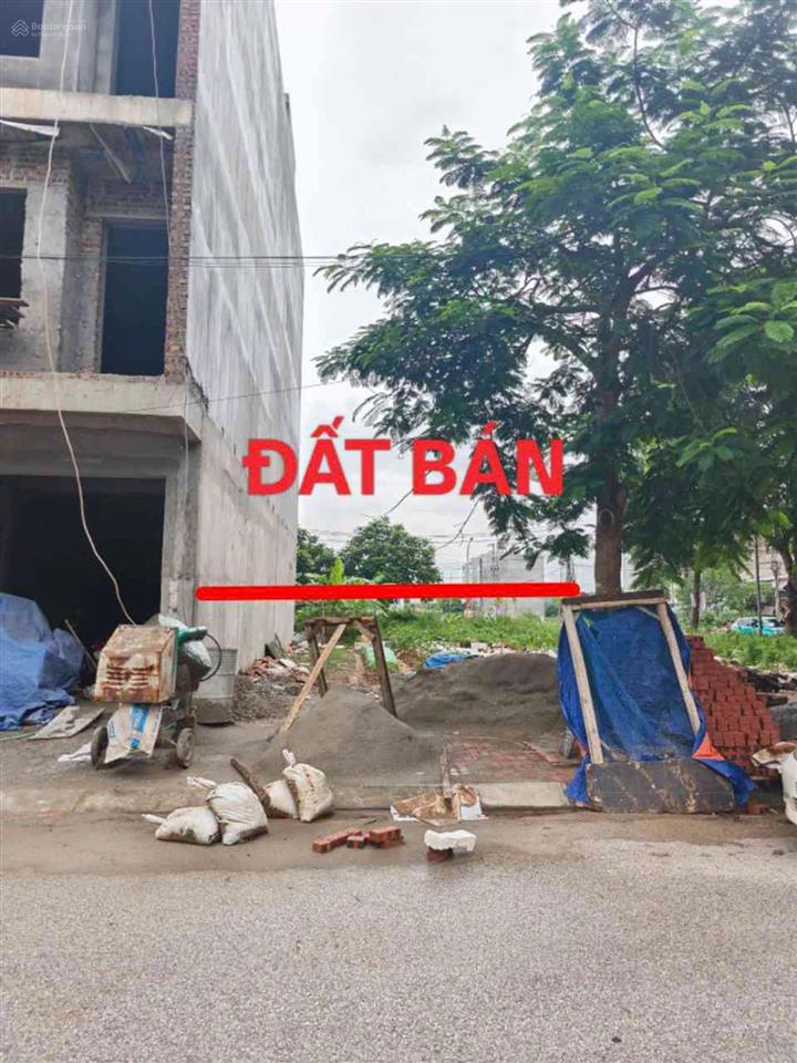 Cực hiếm  cắt lỗ 900tr lô đất 100m2 vị trí lõi trung tâm hoà lạc
