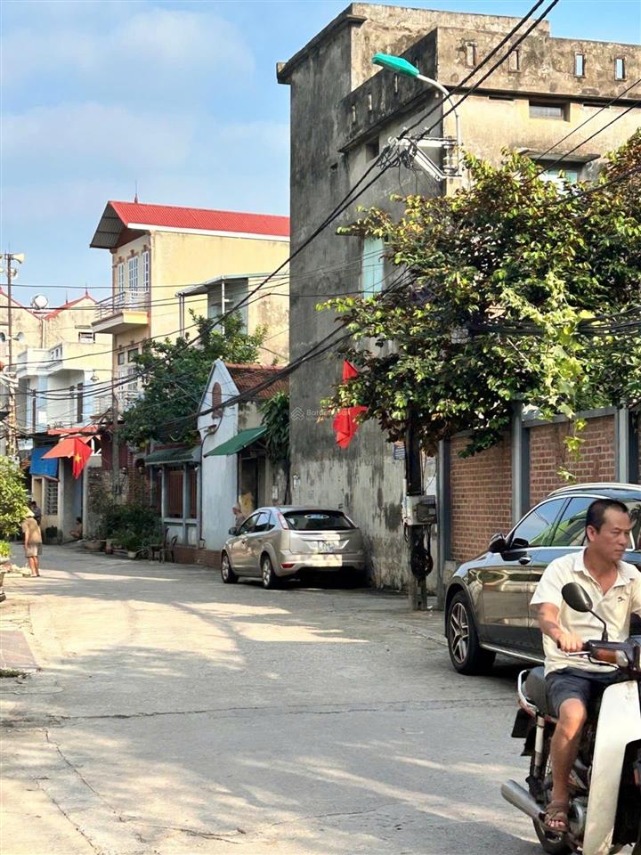 Bán đất đẹp tại 21a, hòa thạch, quốc oai, 1,8 tỷ, 100m2, mặt tiền 5.5m