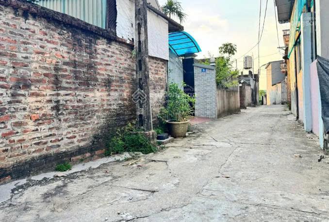 Bán đất 100m2 tại phú cát, 1,9 tỷ, đẹp, nhiều tiện ích