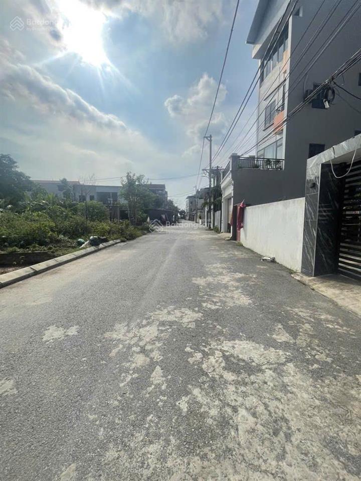 Bán đất tại phú cát, 2,1 tỷ, 100m2, ngõ vào rộng, pháp lý đầy đủ, view đẹp