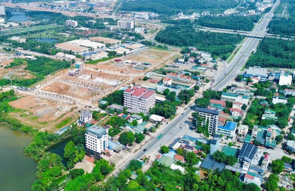 Thông ô tô tránh mặt đường ql421b  đông yên (phú cát) 100mmt7m2,3 tỷ.