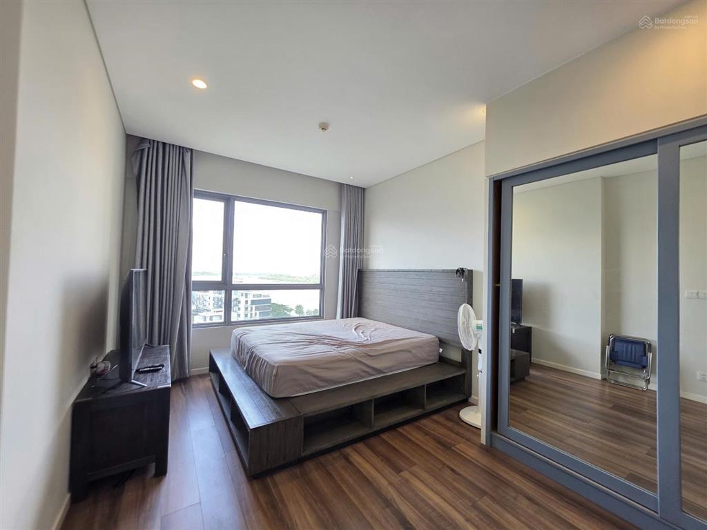 Cho thuê căn 3pn view sông trực diện giá tốt tại đảo kim cương