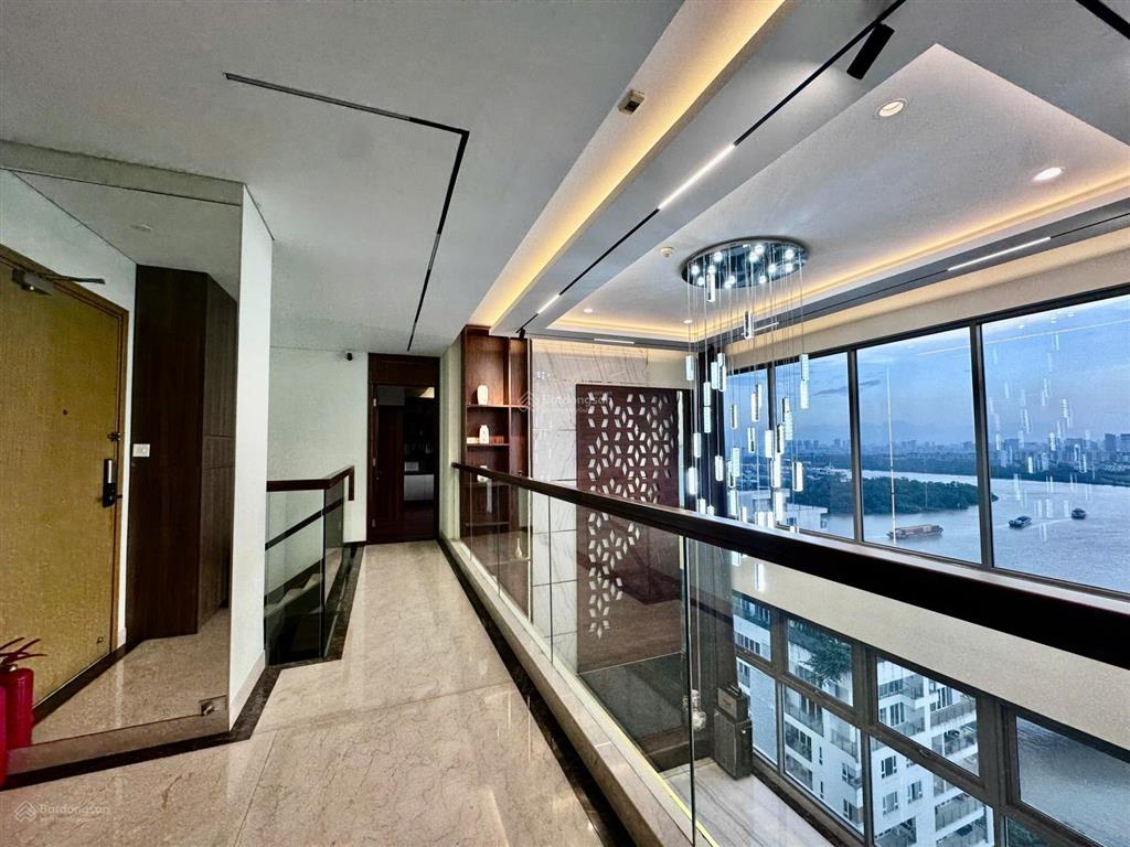 Cho thuê căn 4pn duplex thông tầng đẳng cấp, view sông, quận 1, pháo hoa cực đẹp đảo kim cương