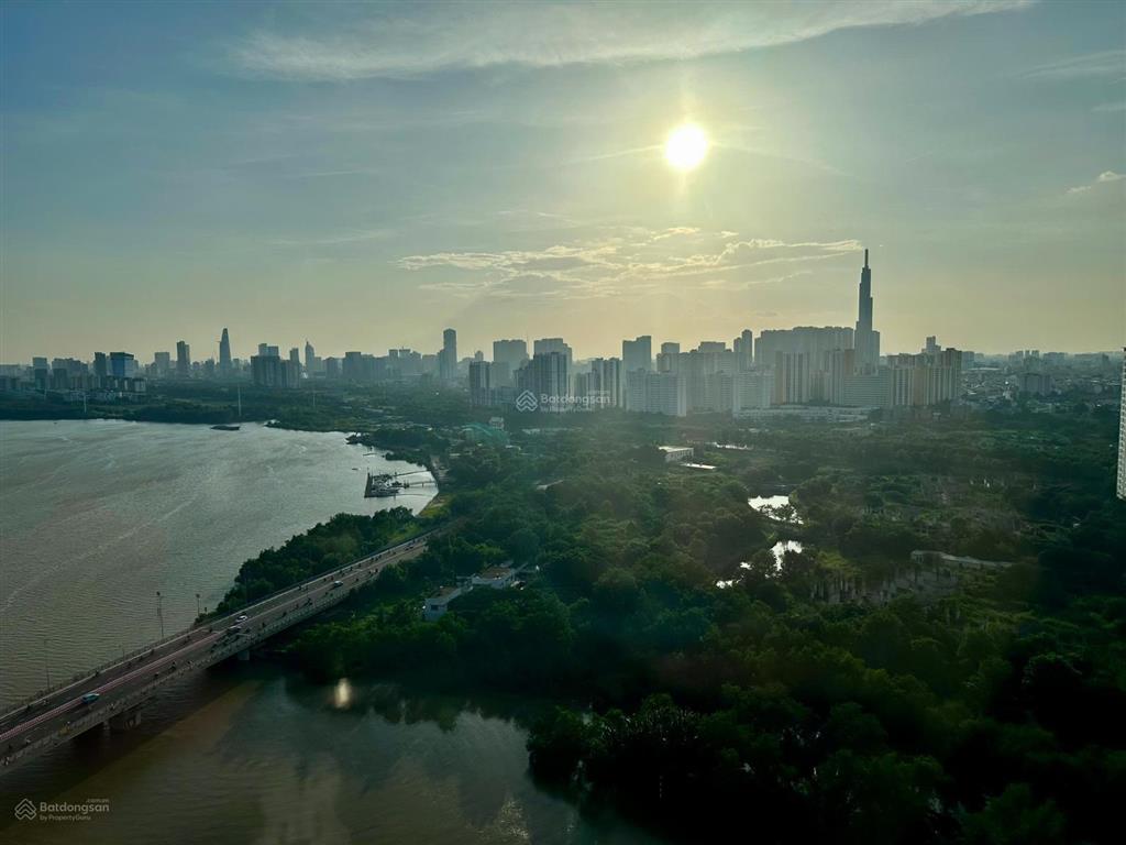 Cho thuê căn 4pn duplex thông tầng đẳng cấp, view sông, quận 1, pháo hoa cực đẹp đảo kim cương