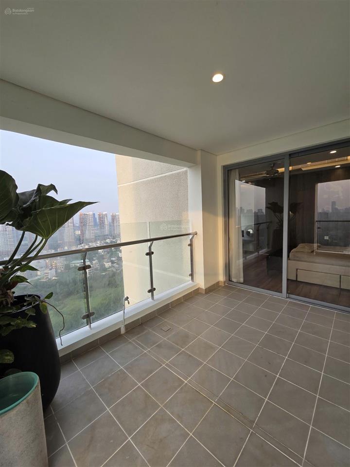 Cho thuê căn 4pn duplex thông tầng đẳng cấp, view sông, quận 1, pháo hoa cực đẹp đảo kim cương