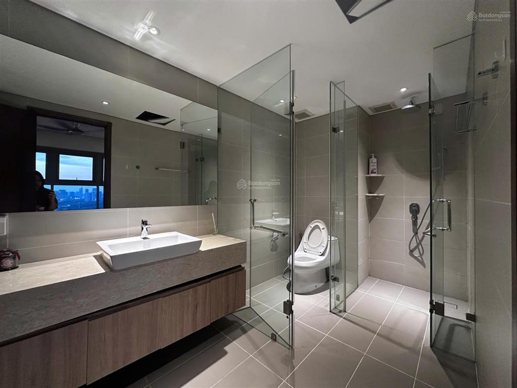 Cho thuê căn 4pn duplex thông tầng đẳng cấp, view sông, quận 1, pháo hoa cực đẹp đảo kim cương