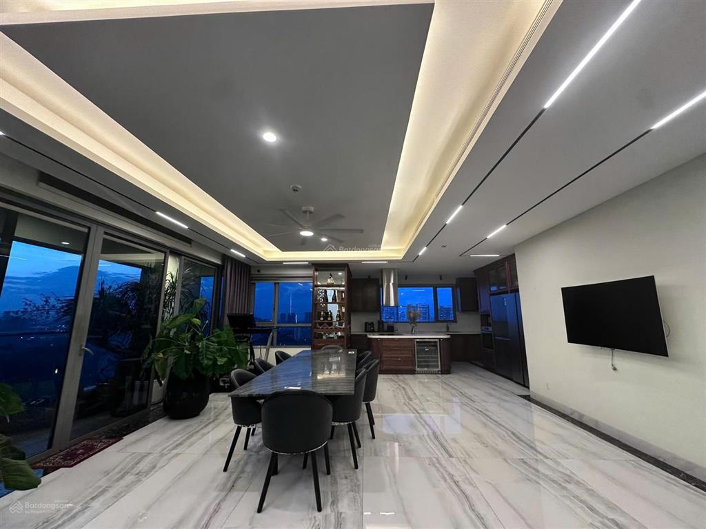 Cho thuê căn 4pn duplex thông tầng đẳng cấp, view sông, quận 1, pháo hoa cực đẹp đảo kim cương
