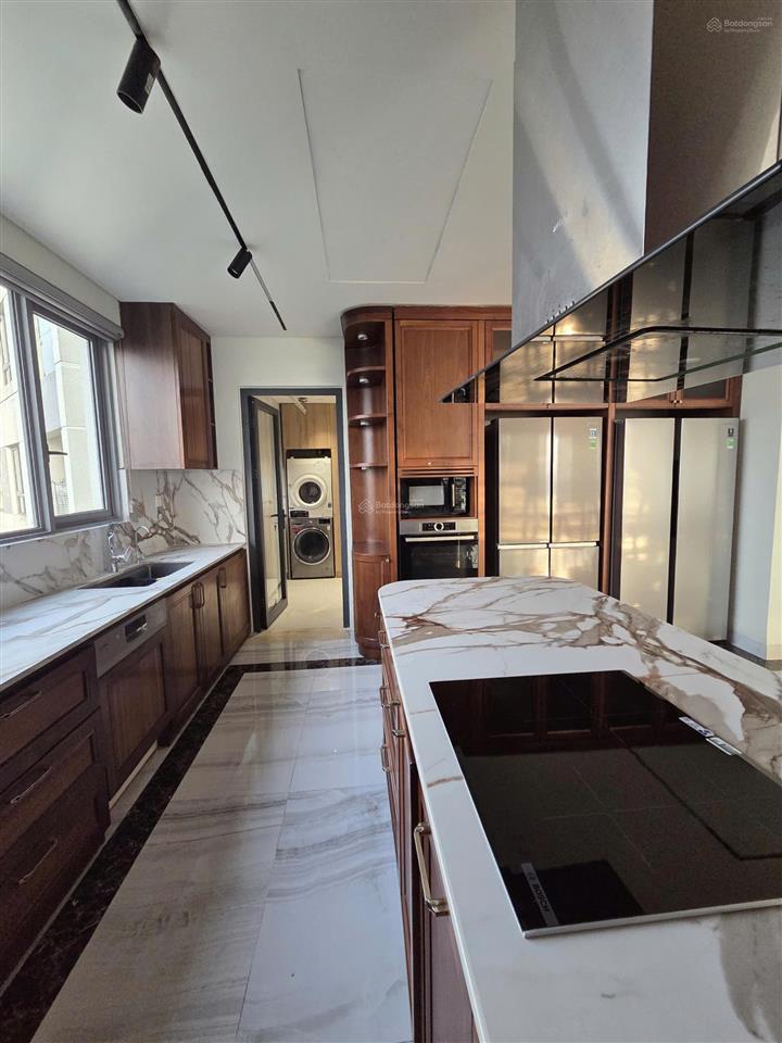 Cho thuê căn 4pn duplex thông tầng đẳng cấp, view sông, quận 1, pháo hoa cực đẹp đảo kim cương