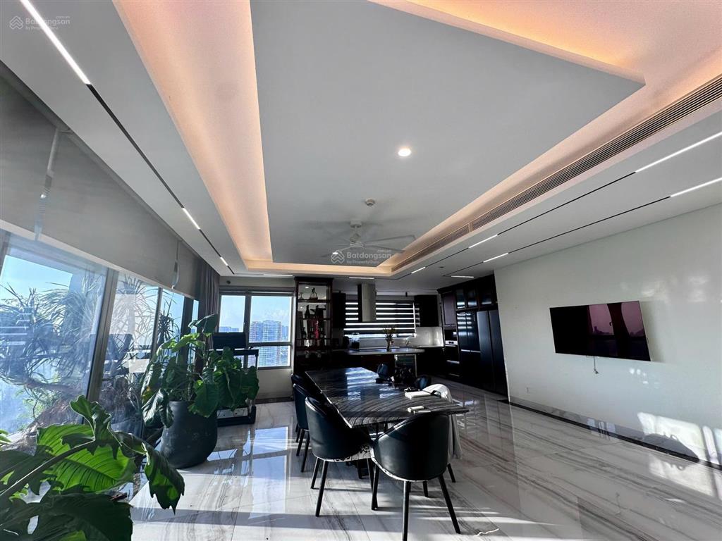 Cho thuê căn 4pn duplex thông tầng đẳng cấp, view sông, quận 1, pháo hoa cực đẹp đảo kim cương