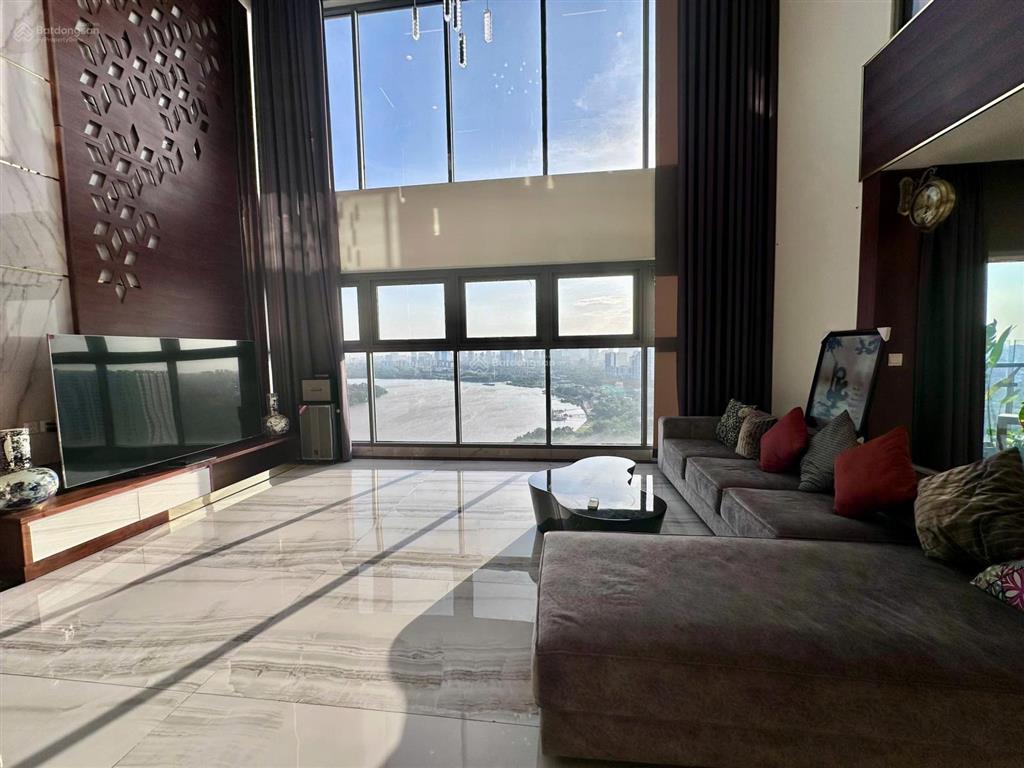 Cho thuê căn 4pn duplex thông tầng đẳng cấp, view sông, quận 1, pháo hoa cực đẹp đảo kim cương