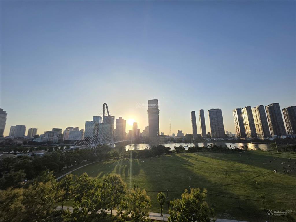 Chủ bán gấp căn 4pn view triệu đô, trực diện sông giá cực tốt chỉ 60 tỷ tại the galleria residence