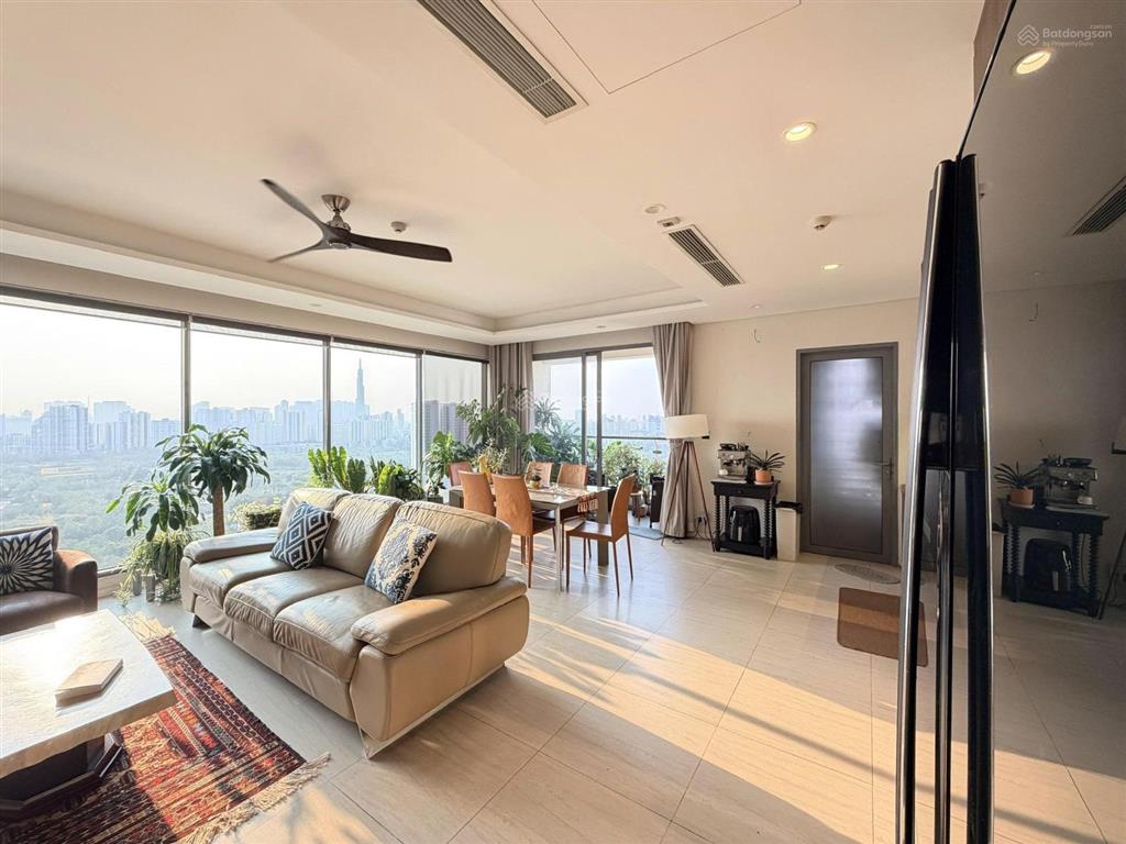 Cho thuê căn 3pn view sông, pháo hoa giá tốt 42 triệu tại đảo kim cương
