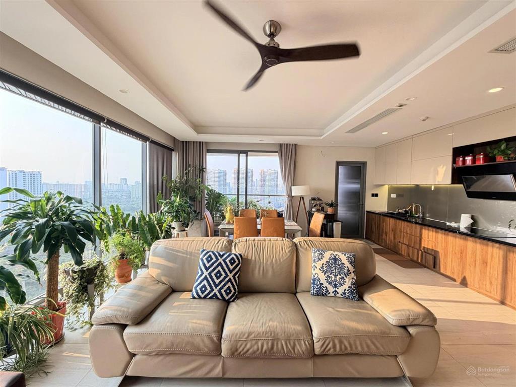 Cho thuê căn 3pn view sông, pháo hoa giá tốt 42 triệu tại đảo kim cương