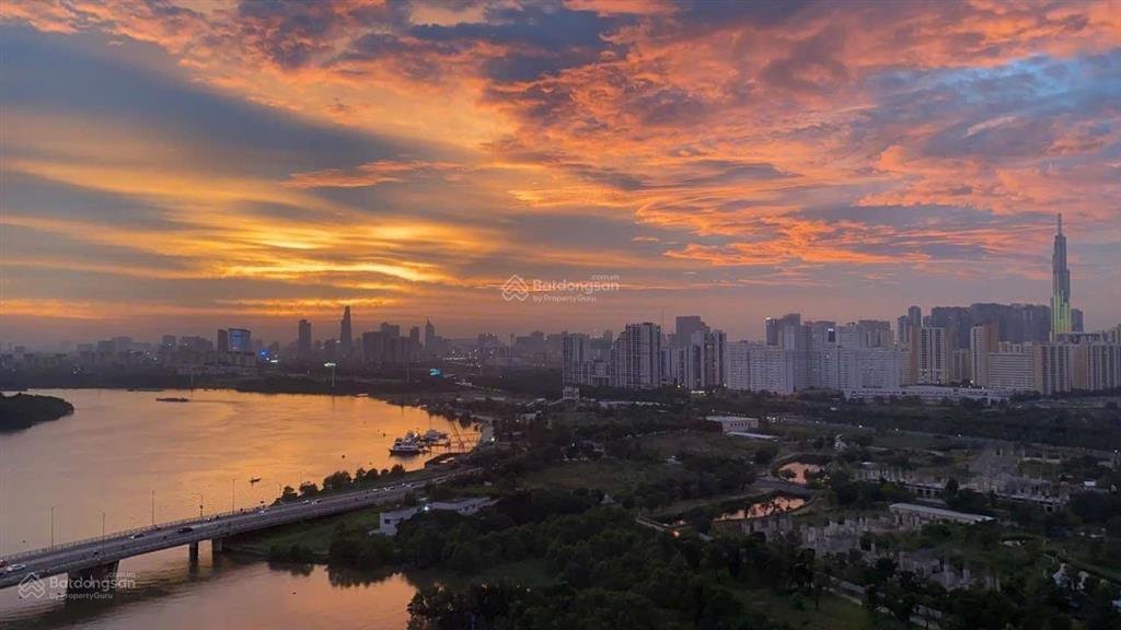 Cho thuê căn 3pn view sông, pháo hoa giá tốt 42 triệu tại đảo kim cương