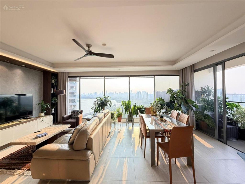 Cho thuê căn 3pn view sông, pháo hoa giá tốt 42 triệu tại đảo kim cương