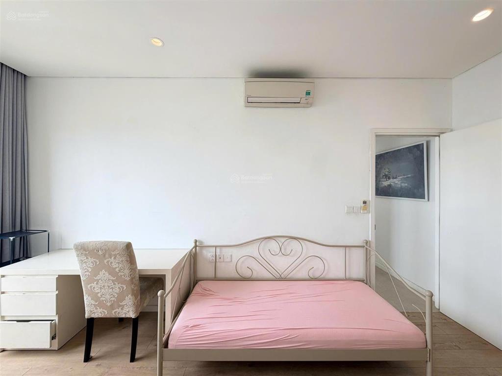Cho thuê căn góc 2pn full nt view sông và nội khu giá tốt đảo kim cương