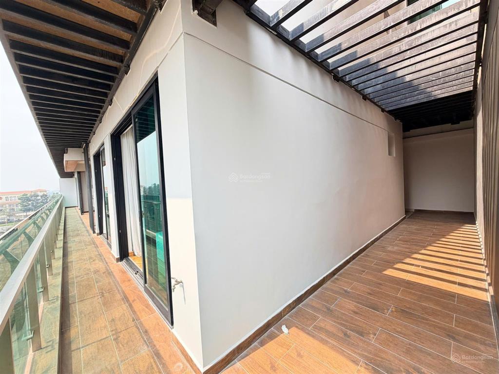 Cho thuê 4pn tầng sân vườn 209m2 feliz en vista đang trống sẵn