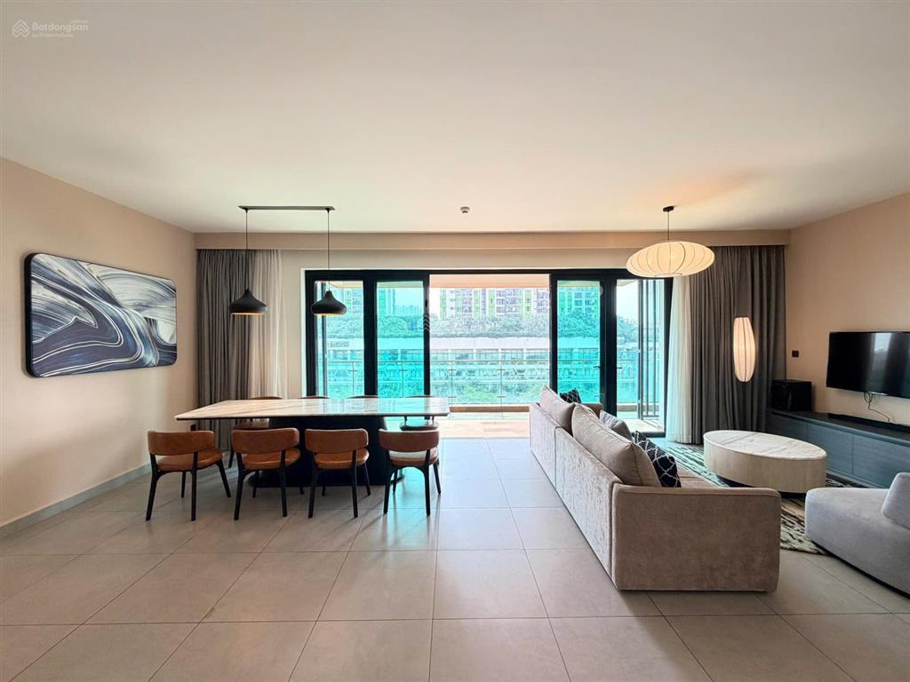 Cho thuê 4pn tầng sân vườn 209m2 feliz en vista đang trống sẵn