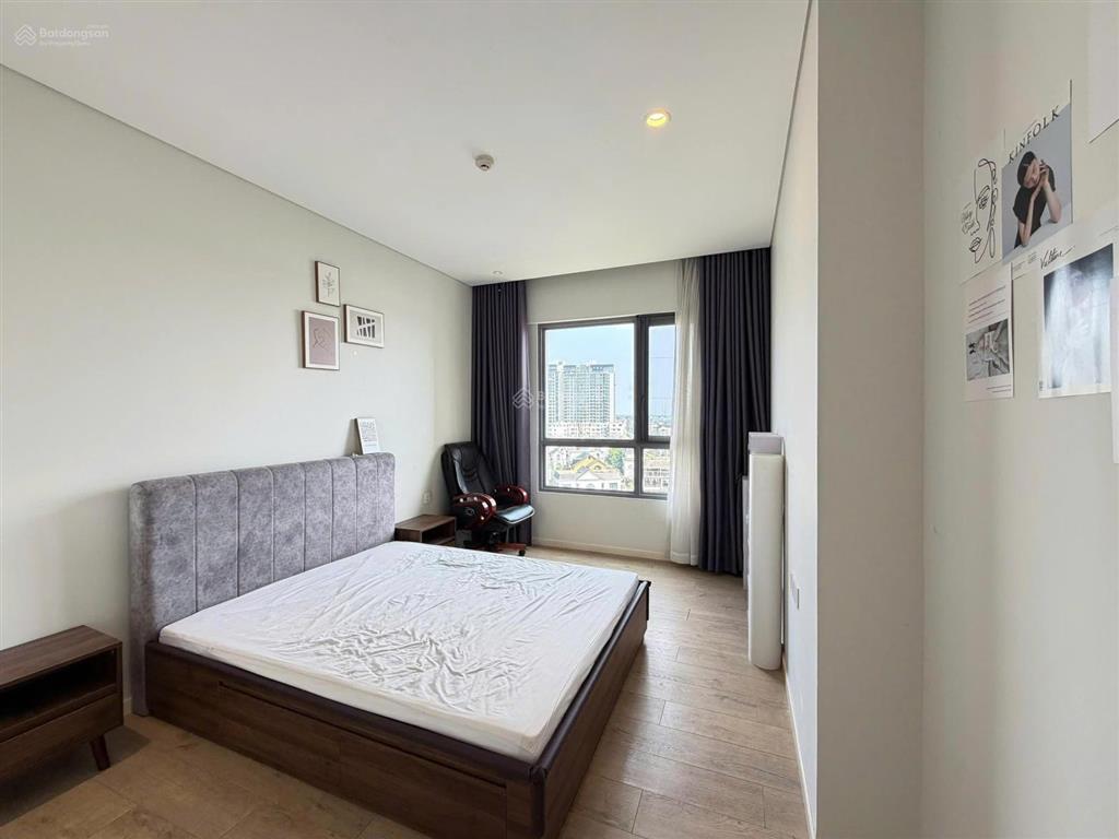 Cho thuê căn 2pn 96m2 full nội thất, view sông sài gòn hướng mát giá chỉ 27t triệu/tháng