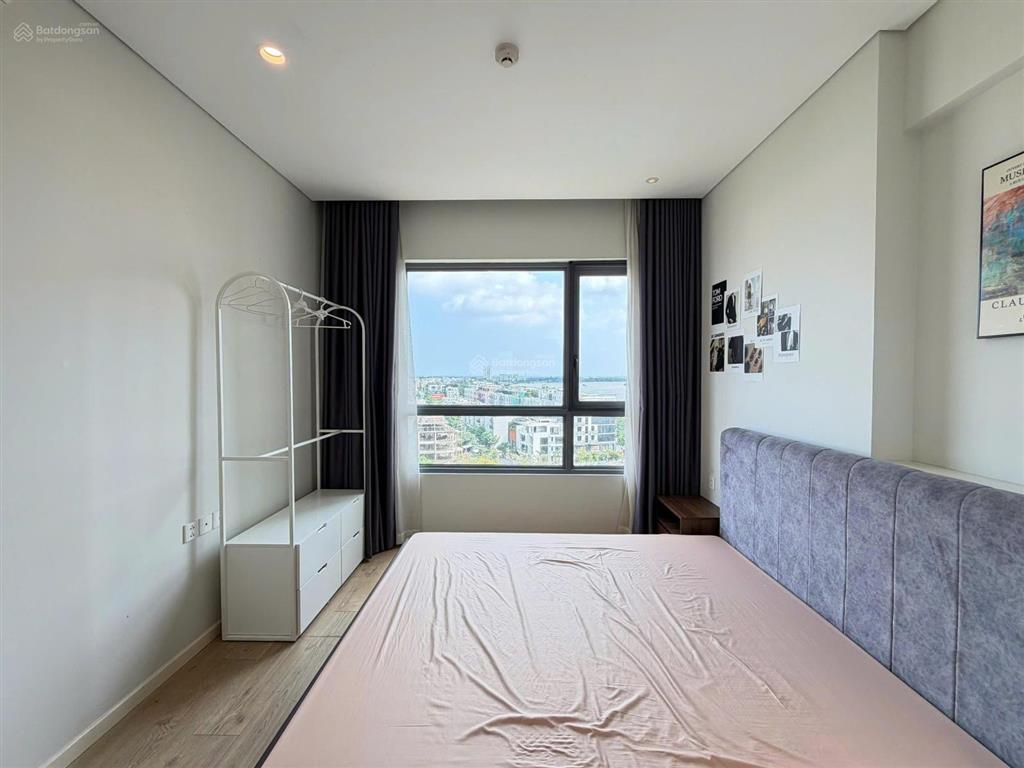 Cho thuê căn 2pn 96m2 full nội thất, view sông sài gòn hướng mát giá chỉ 27t triệu/tháng
