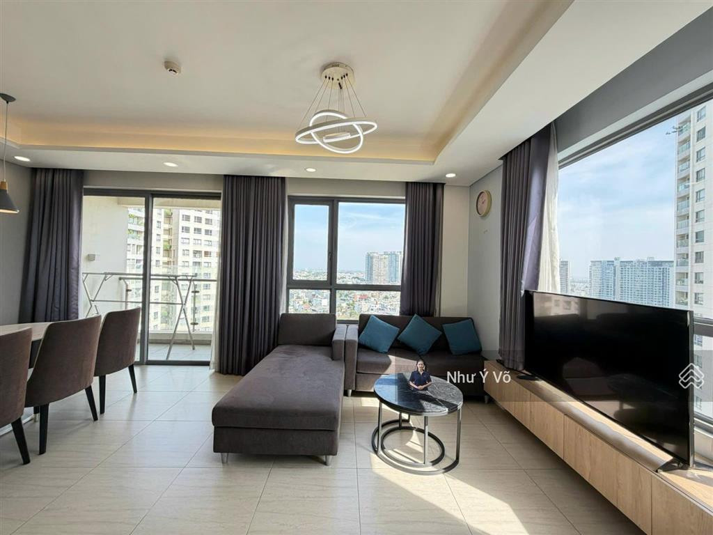 Cho thuê 2 phòng ngủ view thoáng nhà đẹp trống sẵn giá tốt đảo kim cương