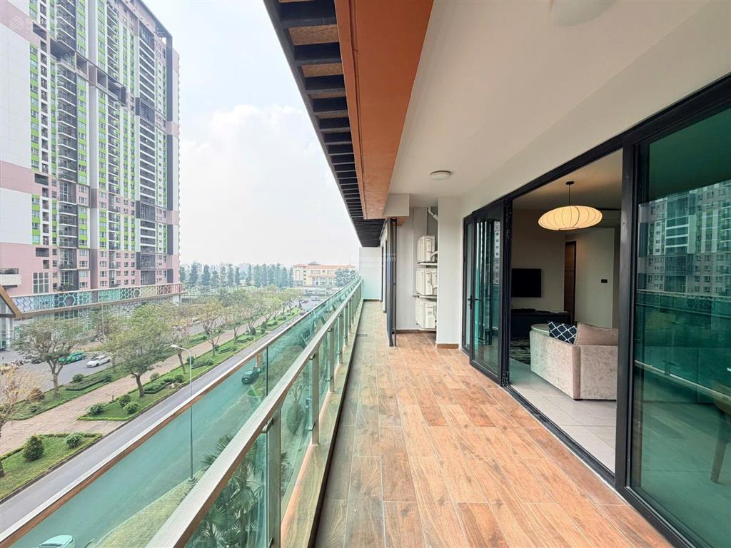 Cho thuê 4 phòng ngủ sân vườn feliz en vista, nội thất đầy đủ, giá tốt