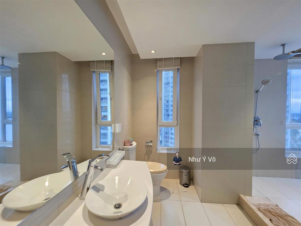 Cho thuê căn 3 phòng ngủ đầy đủ nội thất view sông giá tốt đảo kim cương