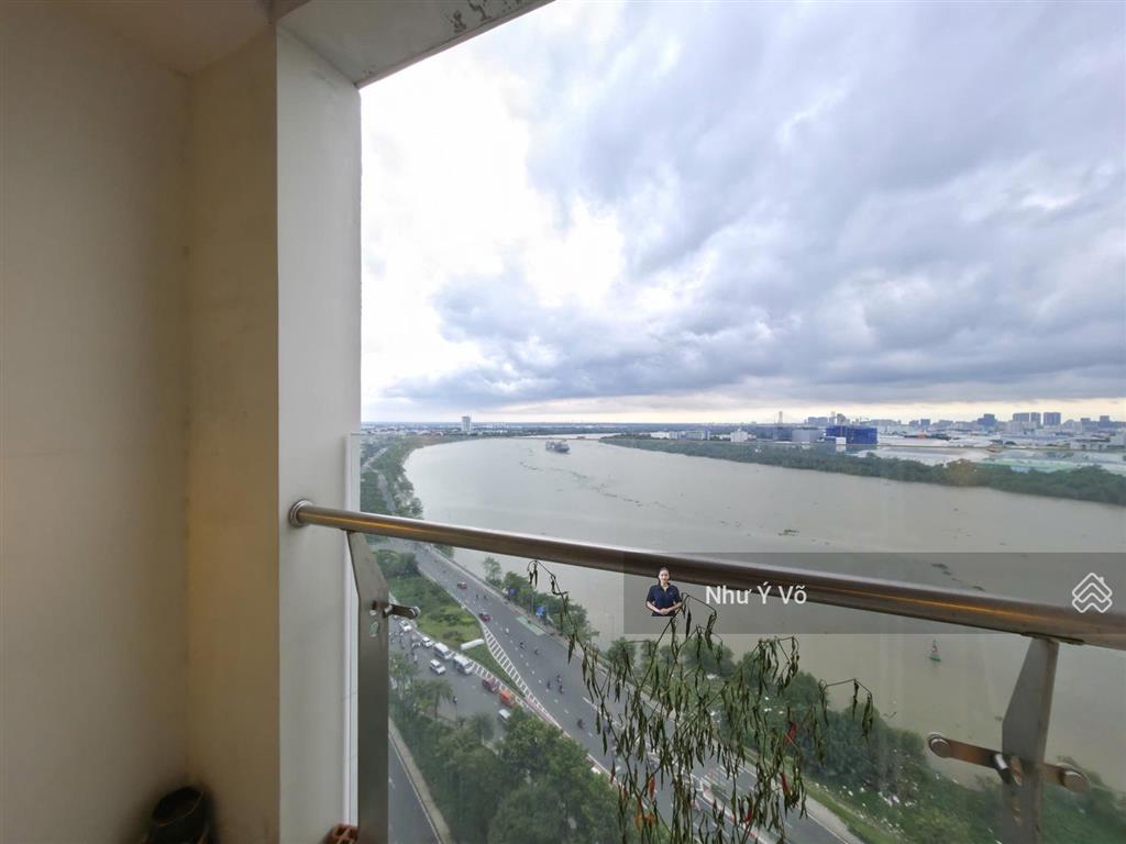 Cho thuê căn 3 phòng ngủ đầy đủ nội thất view sông giá tốt đảo kim cương